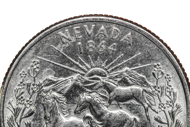 American Quarter moneda de cerca con el símbolo de Nevada - Foto, Imagen