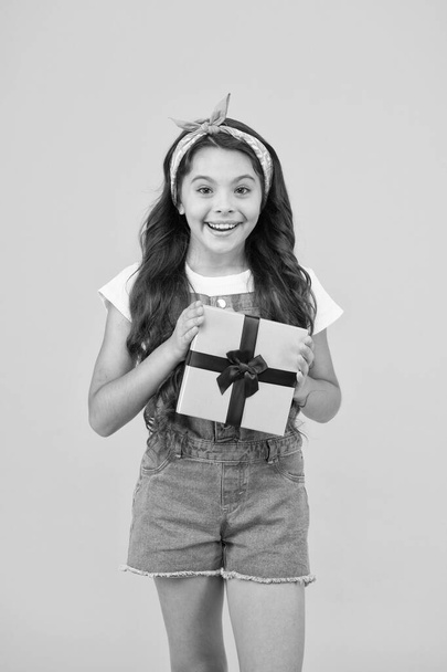 gift she expected. small girl customer open gift. happy holiday celebration. birthday party surprise. shopping online delivery. cheerful kid open wrapped box. best resent ever - Foto, immagini