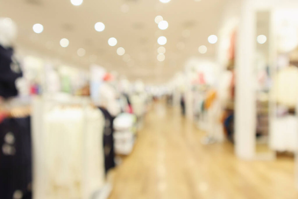 Abstrakti hämärtää vaatteet putiikki myymälä näyttö sisätilojen ostoskeskuksen tausta - Valokuva, kuva