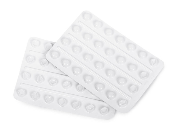 Используется пузырь таблетки упаковки изолированы на белом фоне - Фото, изображение