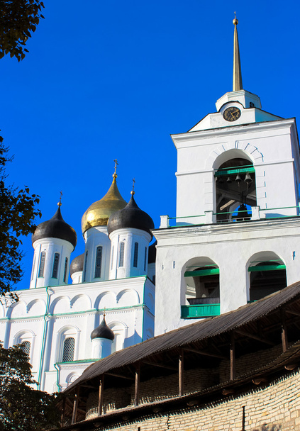Pskov Kremlin (Krom) and the Trinity orthodox cathedral, Russia - Photo, image
