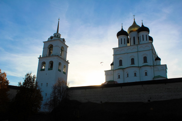 Pskov Kremlin (Krom) and the Trinity orthodox cathedral, Russia - Фото, изображение