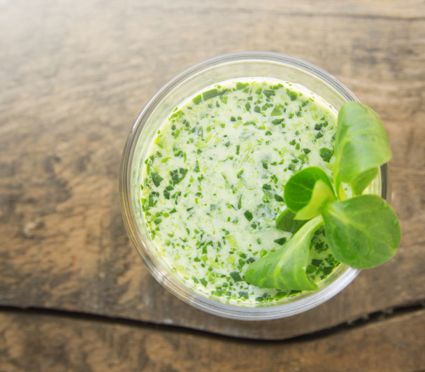 Spring green smoothie ,top view - Foto, afbeelding