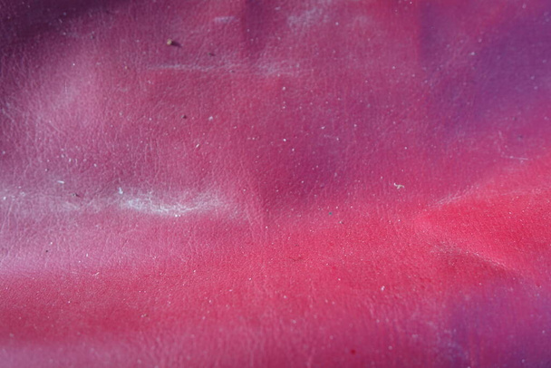 Textura abstracta roja plástica plegada - Foto, imagen
