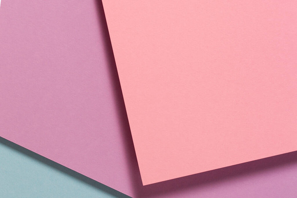 Абстрактні кольорові папери геометрія плоский фон композиції з рожевими, фіолетовими, синіми кольоровими тонами
 - Фото, зображення