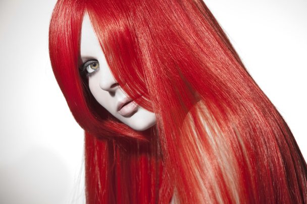 赤い髪の美しい女性 - 写真・画像