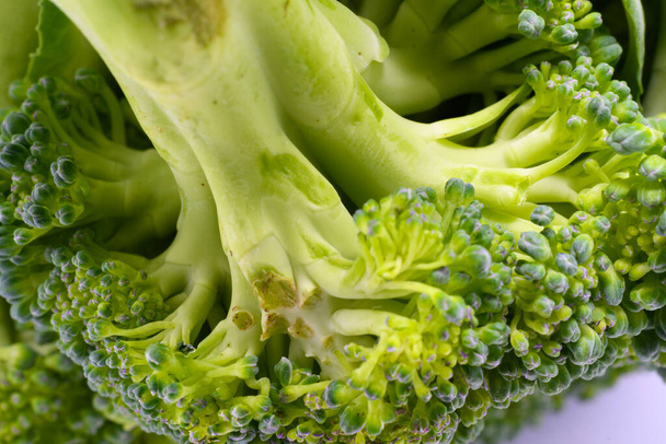 Макрофотография цветка броколли - Фото, изображение