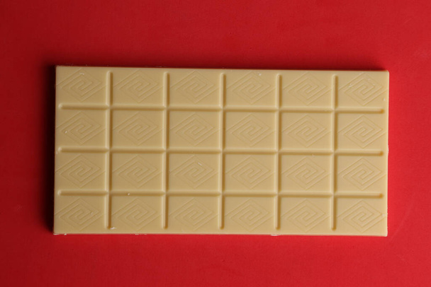 A close up shot of a delicious white chocolate bar - Valokuva, kuva