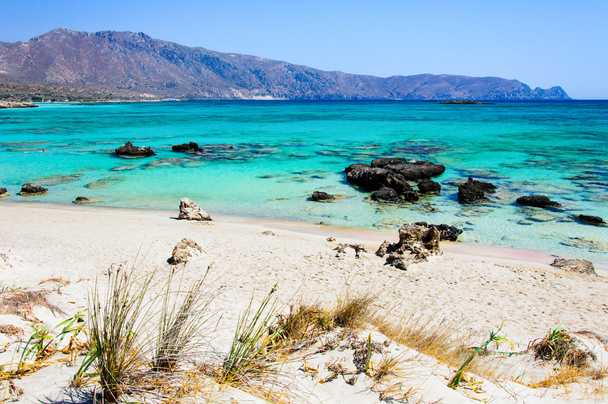 Plage d'Elafonissi, avec sable blanc rosé et eau turquoise, île de Crète, Grèce
 - Photo, image