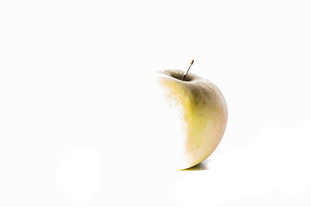 maçãs verdes em uma mesa branca - Foto, Imagem