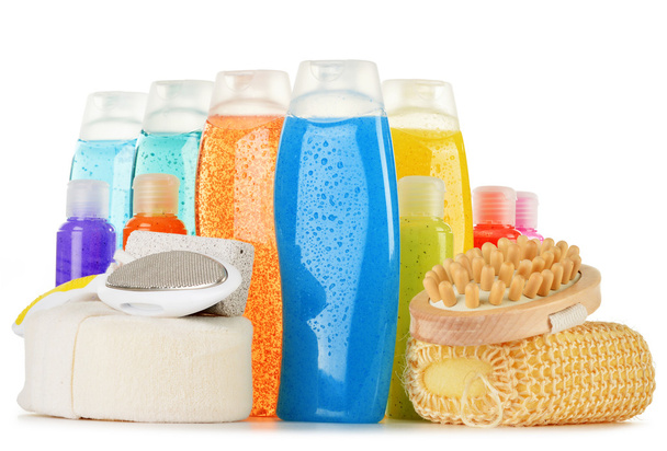 Πλαστικά μπουκάλια προϊόντων περιποίησης και ομορφιάς σώματος - Φωτογραφία, εικόνα