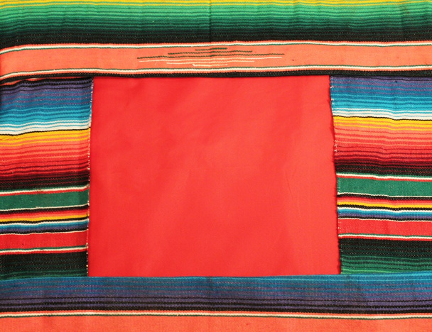 Mexicain cadre mexicain cinco de mayo poncho fond copie espace
 - Photo, image