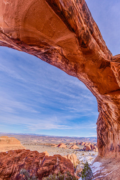 Foto panoramica delle meraviglie naturali e geologiche del parco nazionale degli Archi nello Utah - Foto, immagini