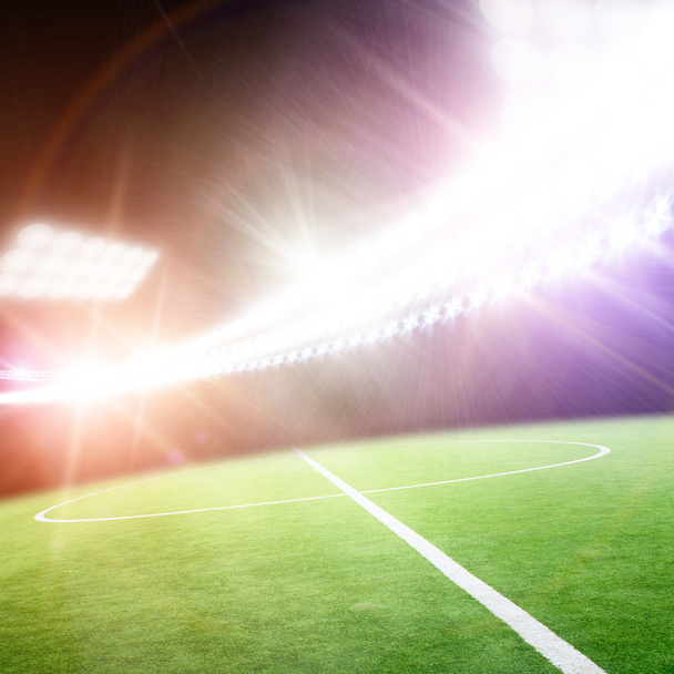 estadio de fútbol con las luces brillantes - Foto, Imagen