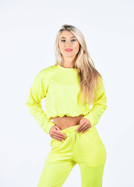 Sport and healthy lifestyle. Training outfit for workout in fitness center. fashion portrait of athletic girl. Fitness sport girl in fashion sportswear. wear sportswear for training in gym - Φωτογραφία, εικόνα