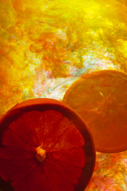 plátek pomeranče ve vodě - Fotografie, Obrázek