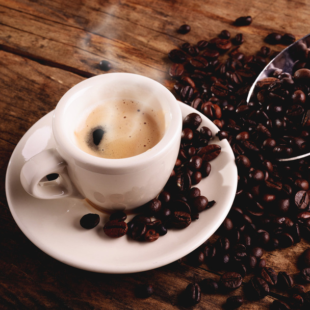 Caffè espresso caldo
 - Foto, immagini