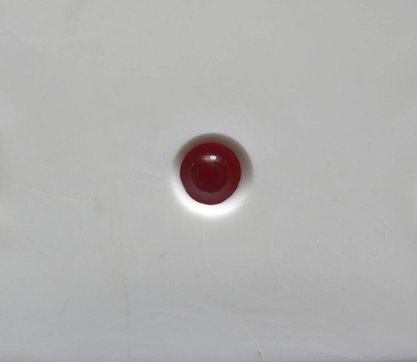 Beágyazott piros színű LED kijelző izzó - Fotó, kép