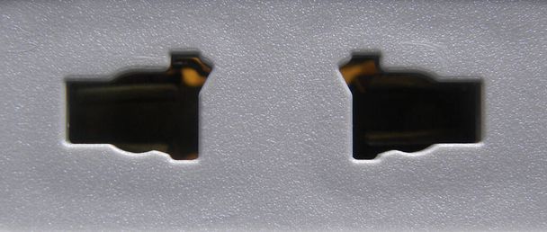 Серый цвет 2-контактная электрическая розетка - Фото, изображение