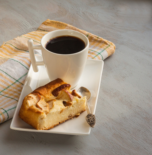 Taza de café y tarta de queso
 - Foto, imagen