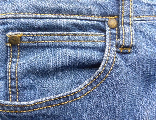 青い色のジーンズの小さなフロントポケット - 写真・画像