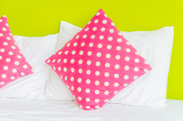 renkli polka yastık - Fotoğraf, Görsel