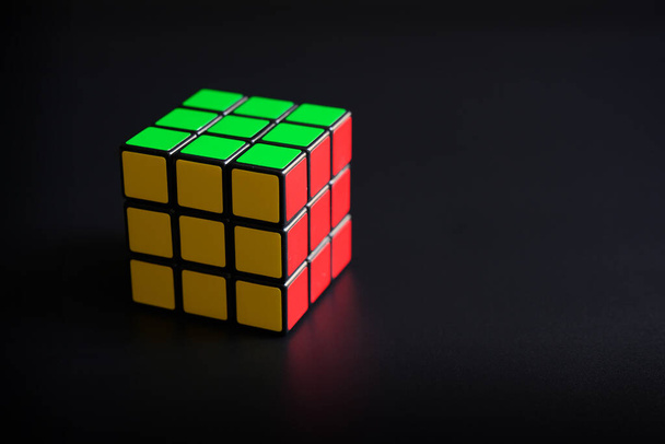 Samutprakarn / Thailand - Oct 12 2019: Rubik 's Cube on a black background. - Фото, изображение