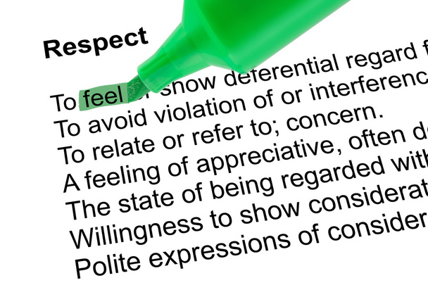 Palabra resaltada sentir respeto con pluma verde sobre blanco
. - Foto, imagen