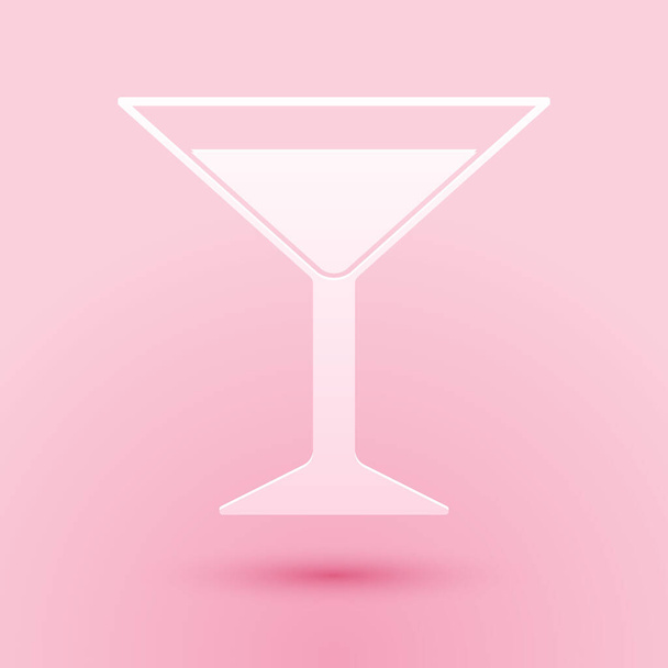 Papier découpé Martini icône en verre isolé sur fond rose. Icône de cocktail. icône de verre de vin. Style art du papier. Vecteur. - Vecteur, image