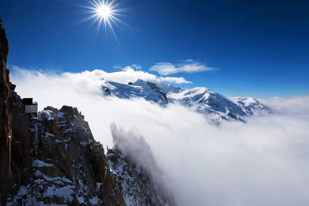 Aiguille du Midi View, guardando verso il Monte Bianco - Foto, immagini