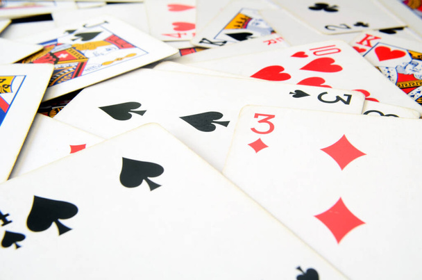  juego de cartas para jugar al pquer, cartas de asar, juego de cartas roja y azul - Zdjęcie, obraz