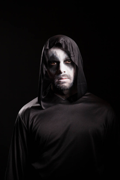 'νθρωπος με τρομακτικό μακιγιάζ για το Χάλογουιν - Φωτογραφία, εικόνα