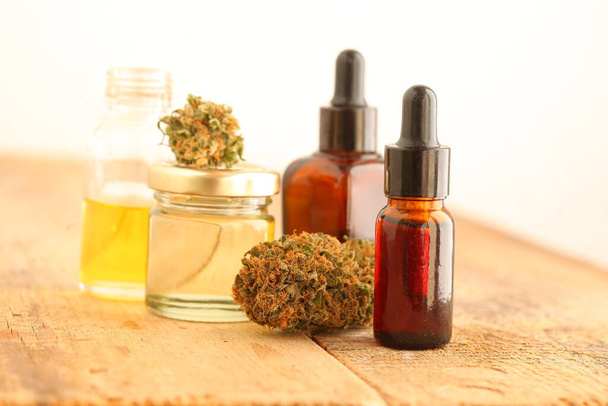 Maconha medicinal óleo de cannabis cbd - Foto, Imagem