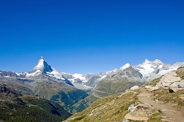 Matterhorn ja Nadelhorn
 - Valokuva, kuva