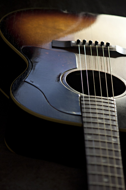 Guitarra acústica
 - Foto, Imagem