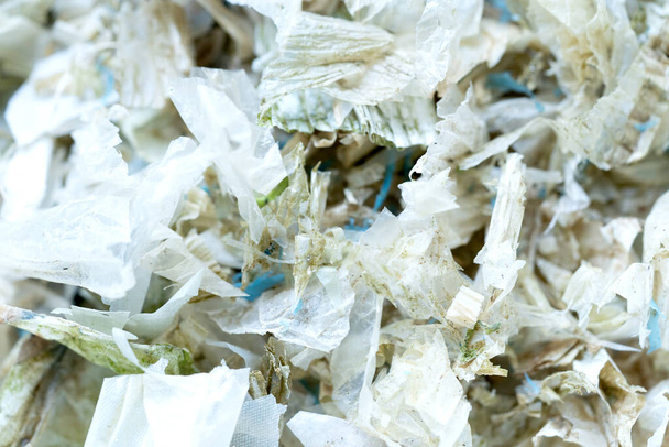 Műanyag zacskó hulladék lebomlása az újrahasznosított. Hulladékgazdálkodási koncepció - Fotó, kép