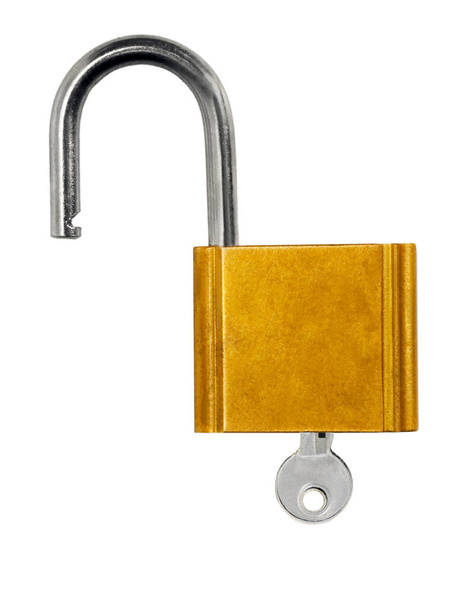 Golden Lock sleutel ontgrendeld geïsoleerd op witte achtergrond - Foto, afbeelding