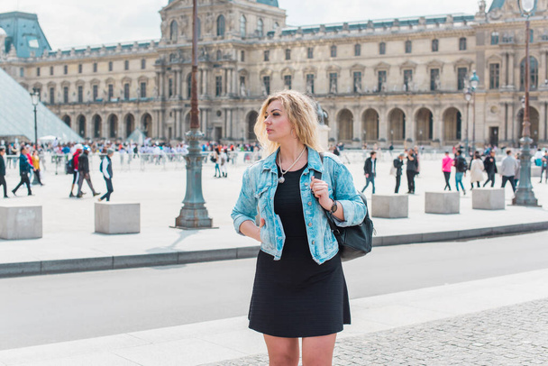 Paris vacation, vintage fashion style . Woman at France. Stylish beautiful modern lady in city - 写真・画像
