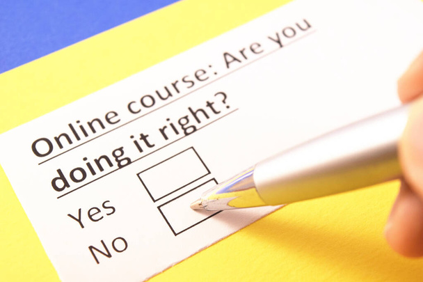 Online-Kurs: Machen Sie es richtig? Ja oder nein? - Foto, Bild