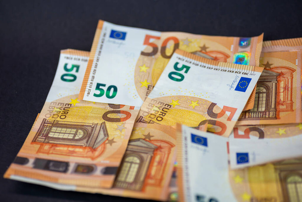 detalle de los billetes de 50 euros abanicados - Foto, Imagen
