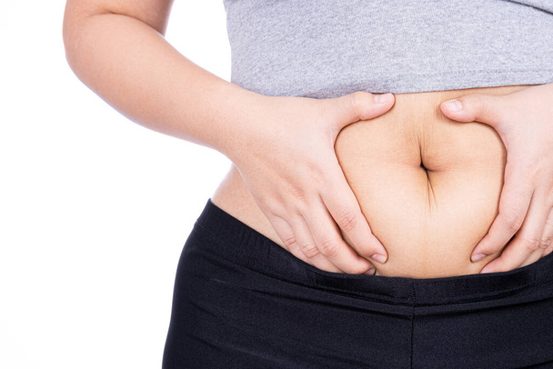 Dagadt nő túlzott kövér hasa, túlsúlyos zsíros has izolált fehér háttér. Diéta életmód, fogyás, gyomorizom, egészséges fogalom. - Fotó, kép