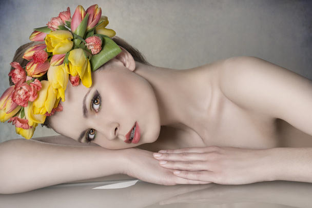 spring woman with floral garland - Zdjęcie, obraz