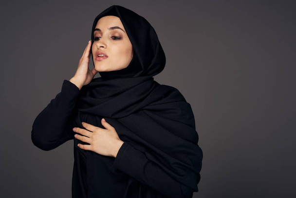 Youg muslim woman in hijab  in studio         - Photo, Image