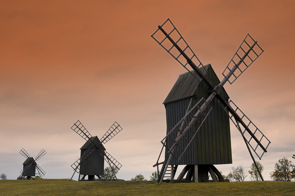 スウェーデンの古い木製風車 - 写真・画像