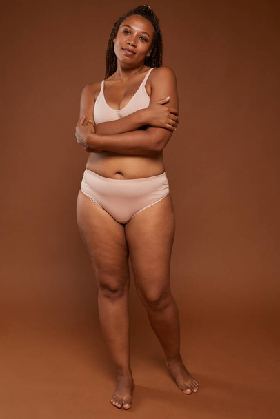 Woman with beautiful body - Valokuva, kuva
