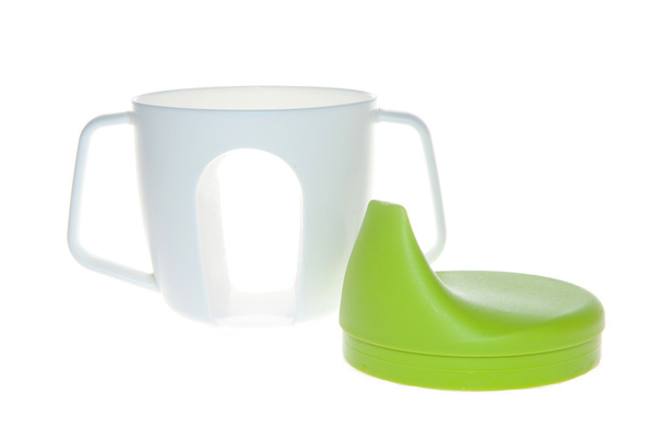 Bouteille de tasse en plastique pour enfants, tasse et couvercle vert
 - Photo, image