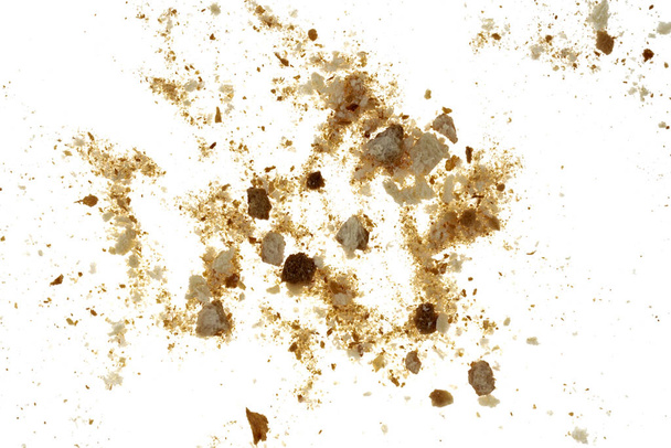Beyaz arkaplanda izole edilmiş kuru ekmek kırıntıları - Fotoğraf, Görsel