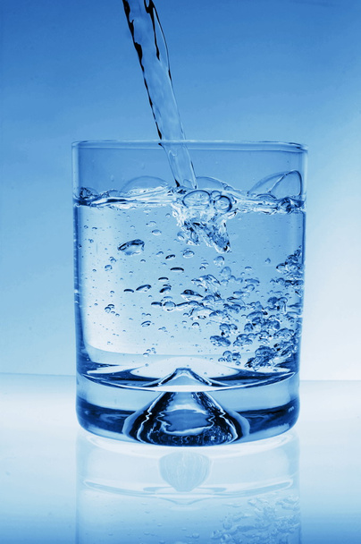 glas water - Foto, afbeelding