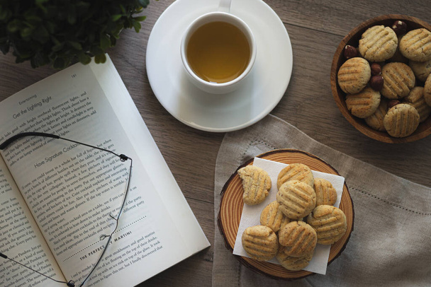 Печенье с миндальным и ореховым маслом - Фото, изображение