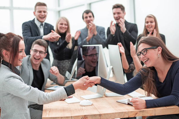 business team applauding at a work meeting - Zdjęcie, obraz